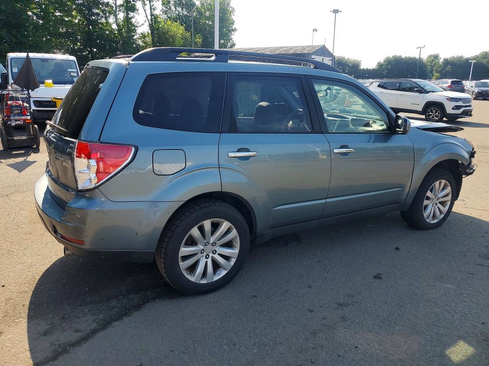 2012 Subaru Forester VIN JF2SHACC0CH424959 COPART salvage auction — FRONT END, CT - CERT OF TITLE-SALVAGE, sold $525 on 2026-07-23 (photo 3)