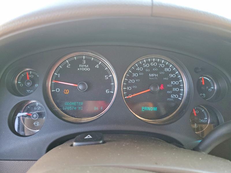 2014 Gmc Yukon xl VIN 1GKS2KE73ER148915 COPART salvage auction — MINOR DENT/SCRATCHES, CT - CERTIFICATE OF TITLE (P), sold $2,800 on 2026-07-09 (photo 9)