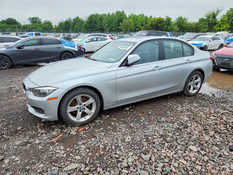2013 BMW 3er VIN WBA3B5G58DNS03195 COPART salvage auction — MINOR DENT/SCRATCHES, Pa - Cert Of Title, sold $1,050 on 2026-07-13 (photo 1)