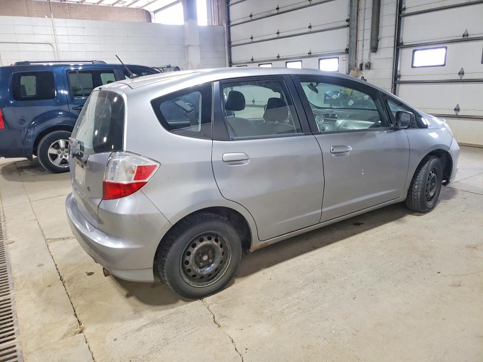 2010 Honda Fit VIN JHMGE8H23AC019161 COPART salvage auction — MINOR DENT/SCRATCHES, Mn - Non Public Clean Title, sold $200 on 2026-07-28 (photo 3)