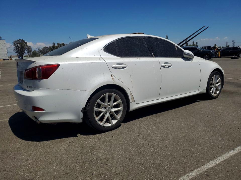 2011 Lexus Is 250 VIN JTHBF5C20B5144279 COPART salvage auction — NORMAL WEAR, Ca - Dis/Dlr/Exp Only Clean Title, sold $1,100 on 2026-07-23 (photo 3)