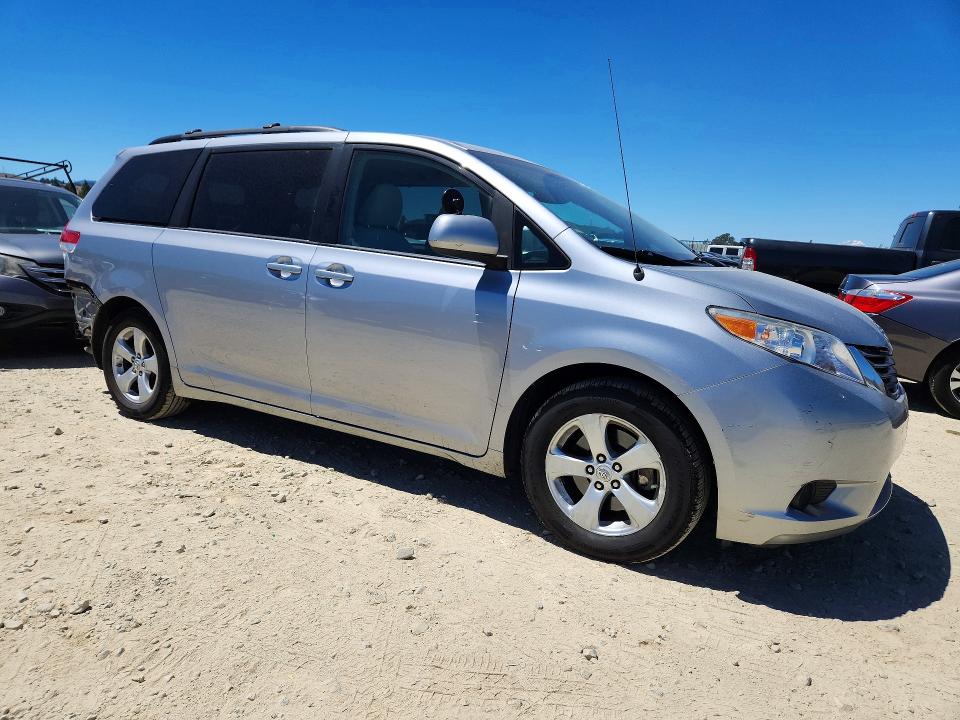 2012 Toyota Sienna VIN 5TDKK3DC1CS204770 COPART salvage auction — FRONT END, Ca - Salvage Certificate, sold $1,250 on 2026-07-28 (photo 4)