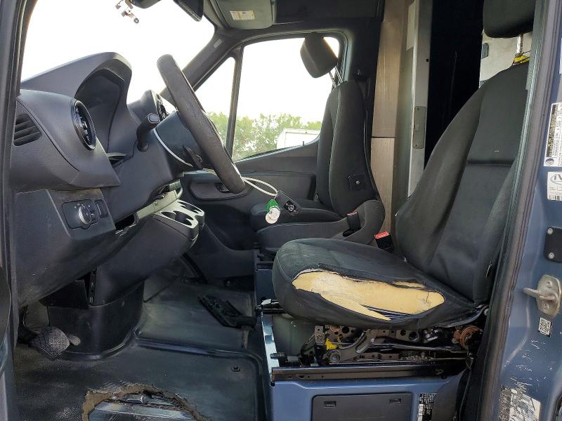 2019 Mercedes-benz Sprinter VIN WD4PF0CD9KP045823 COPART salvage auction — MINOR DENT/SCRATCHES, TX - CERTIFICATE OF TITLE (P), sold $7,900 on 2026-07-29 (photo 7)