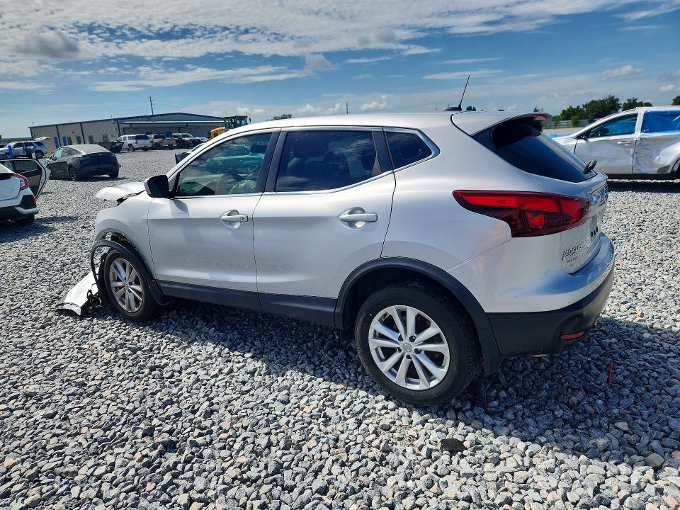 2017 Nissan Rogue VIN JN1BJ1CP0HW033032 COPART salvage auction — FRONT END, Fl - Cert Of Title Slvg Rebuildable, sold $10 on 2026-07-28 (photo 2)