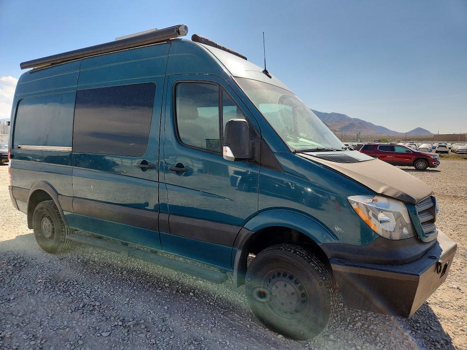2017 Mercedes-benz Sprinter VIN WD3FE7CD7HP549470 COPART salvage auction — MINOR DENT/SCRATCHES, UT - SALVAGE CERTIFICATE, sold $10,400 on 2026-09-25 (photo 4)