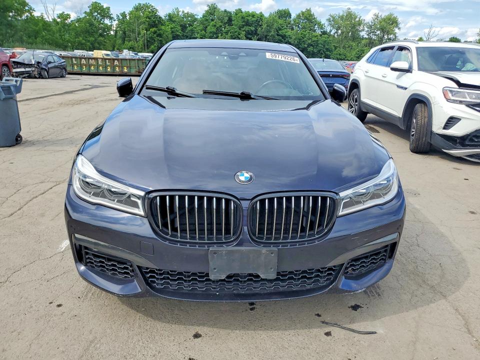 2019 BMW 7er VIN WBA7F2C59KB240149 COPART salvage auction — SIDE, Salvage Title, sold $8,200 on 2026-08-03 (photo 5)