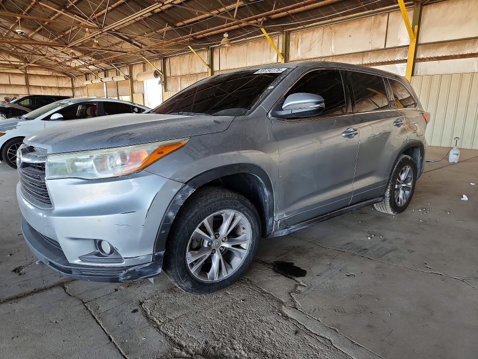 2015 Toyota Highlander VIN 5TDZKRFH6FS082602 COPART salvage auction — FRONT END, Az - Cert Of Title - Salvage, sold $3,700 on 2026-07-15 (photo 1)