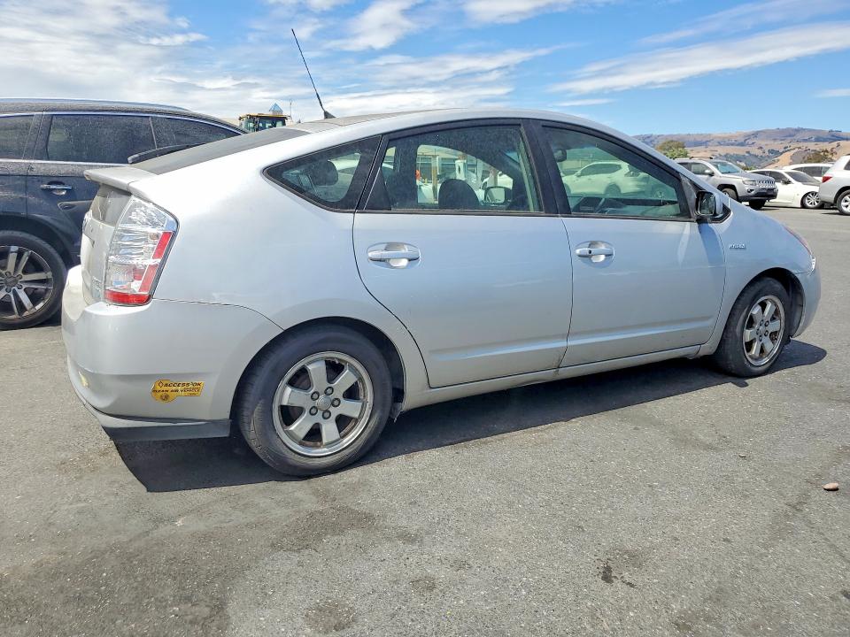 2006 Toyota Prius VIN JTDKB20U363160415 COPART salvage auction — MECHANICAL, Ca - Dis/Dlr/Exp Only Clean Title, sold $500 on 2026-07-30 (photo 3)
