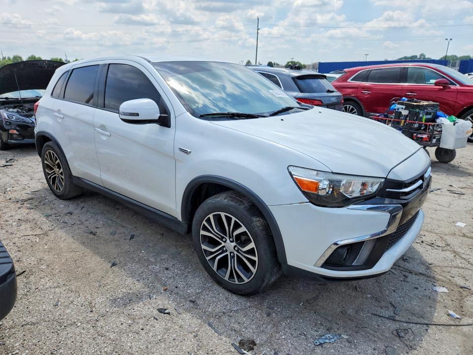 2019 Mitsubishi Outlander VIN JA4AP4AUXKU002613 COPART salvage auction — MINOR DENT/SCRATCHES, Il - Certificate Of Title (P), sold $3,800 on 2026-07-27 (photo 4)