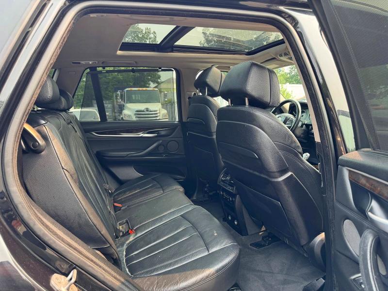 2015 BMW X5 VIN 5UXKR6C50F0J77597 COPART salvage auction — MINOR DENT/SCRATCHES, In - Certificate Of Title, sold $5,100 on 2026-07-29 (photo 7)