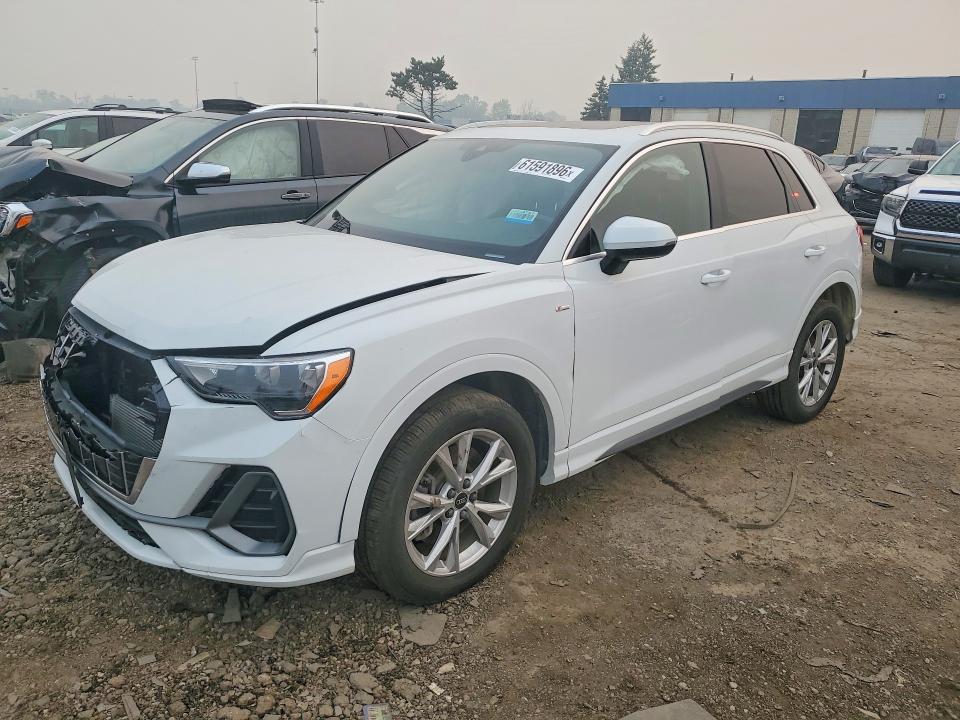 2021 Audi Q3 VIN WA1DECF32M1050690 COPART salvage auction — FRONT END, MI - CERT OF TITLE-REBUILT SALVAGE, sold $4,000 on 2026-07-31 (photo 1)