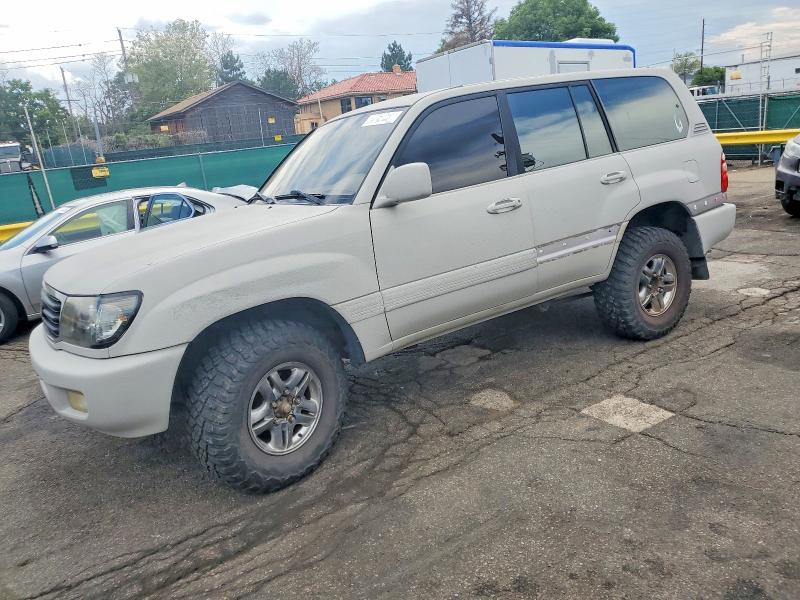 2000 Toyota Land cruiser VIN JT3HT05J2Y0096774 COPART salvage auction — MINOR DENT/SCRATCHES, Co - Dis/Dlr/Exp Only Clean Title, sold $275 on 2026-07-28 (photo 1)