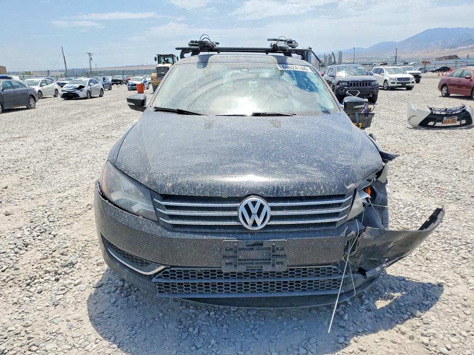 2013 Volkswagen Passat VIN 1VWBP7A39DC111668 COPART salvage auction — FRONT END, Salvage Title, sold $375 on 2026-08-21 (photo 5)