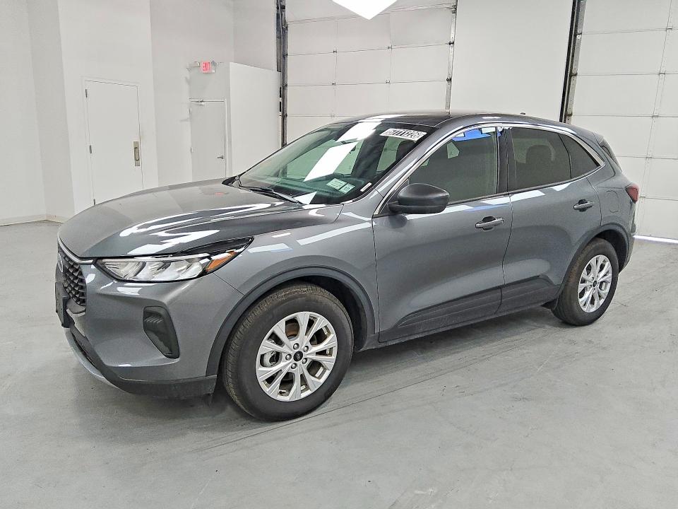 2024 Ford Escape VIN 1FMCU0GN2RUA28435 COPART salvage auction — NORMAL WEAR, NY - CERTIFICATE OF TITLE, sold $16,300 on 2026-07-09 (photo 1)