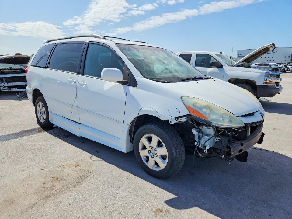 2006 Toyota Sienna VIN 5TDZA22C56S494451 COPART salvage auction — FRONT END, OK - CERTIFICATE OF TITLE, sold $1,700 on 2026-07-31 (photo 4)