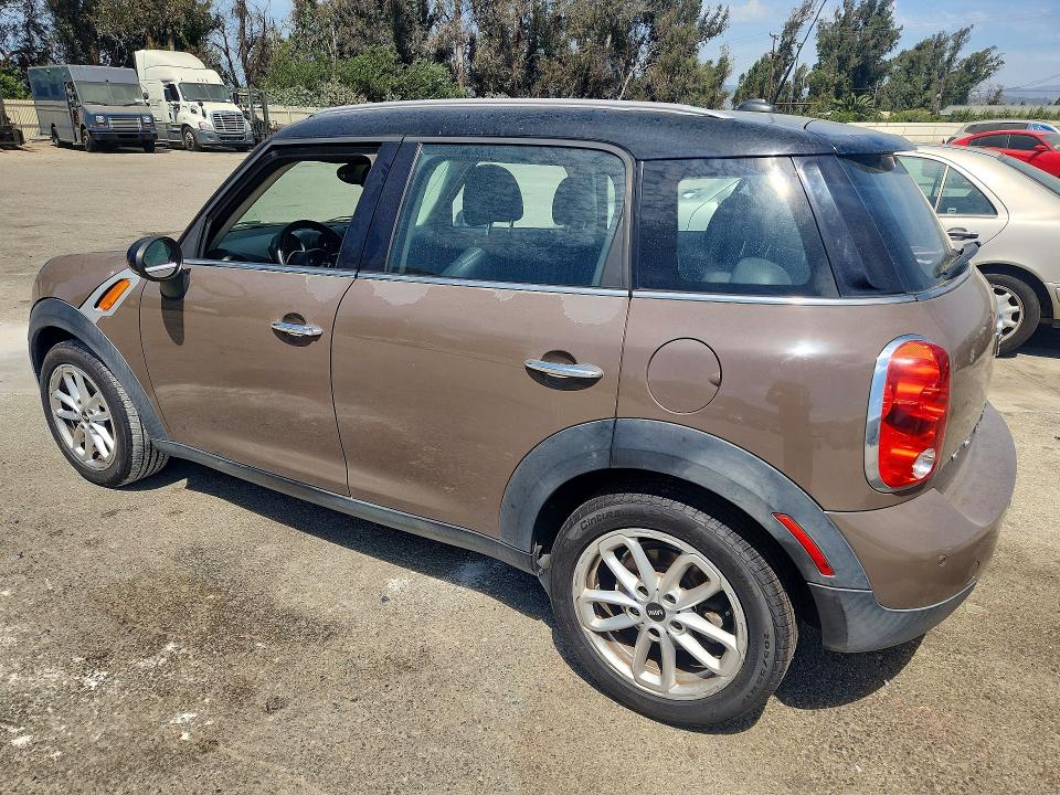 2015 Mini Cooper VIN WMWZB3C59FWR43601 COPART salvage auction — MINOR DENT/SCRATCHES, CA - DIS/DLR/EXP APP FOR DUP CLEAN, sold $775 on 2026-07-24 (photo 2)