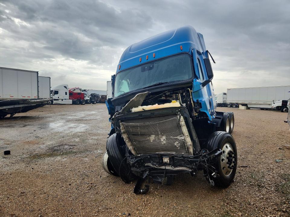 2021 VIN 3AKJHHDR6MSMC0783 COPART salvage auction — FRONT END, TX - SALVAGE VEHICLE TITLE, sold $8,000 on 2026-09-17 (photo 1)