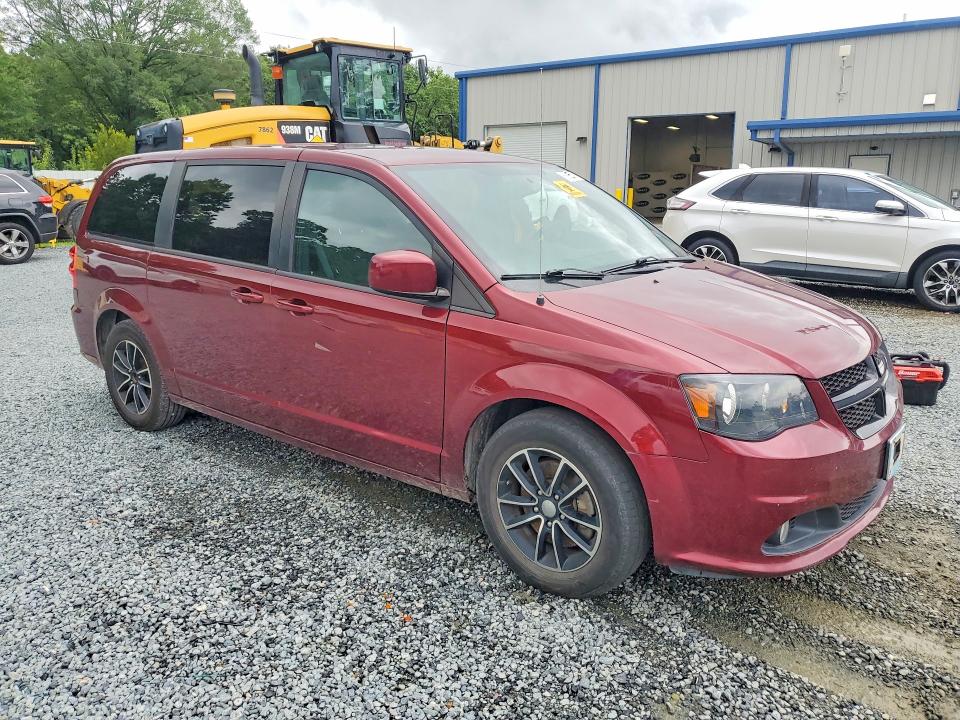 2018 Dodge Caravan VIN 2C4RDGBG0JR153340 COPART salvage auction — NORMAL WEAR, Nc - Dealer Only Clean Title, sold $550 on 2026-07-30 (photo 4)