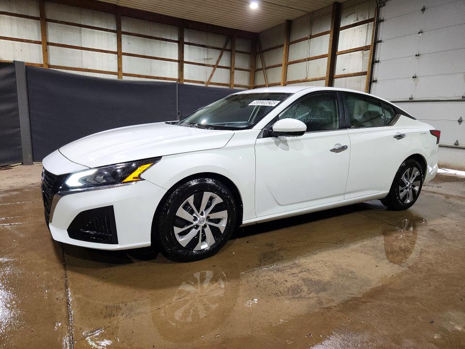 2023 Nissan Altima VIN 1N4BL4BVXPN368026 COPART salvage auction — SIDE, OH - CERT OF TITLE-SALVAGE, sold $2,750 on 2026-07-27 (photo 1)