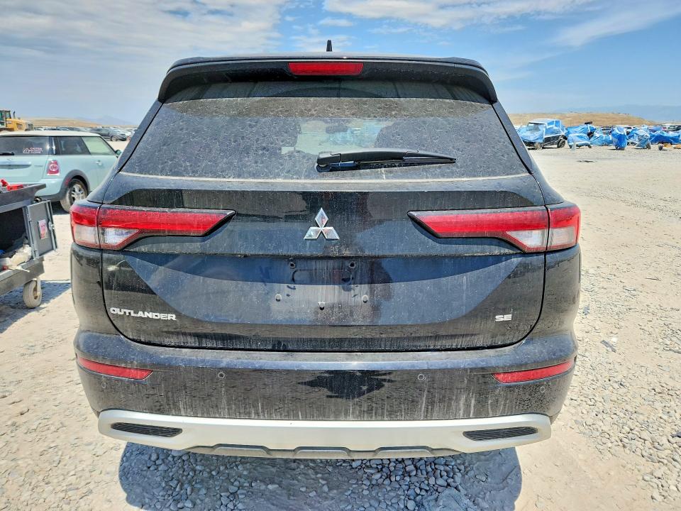 2024 Mitsubishi Outlander VIN JA4J3VA88RZ062469 COPART salvage auction — MINOR DENT/SCRATCHES, KS - CERTIFICATE OF TITLE, sold $10,300 on 2026-07-28 (photo 6)