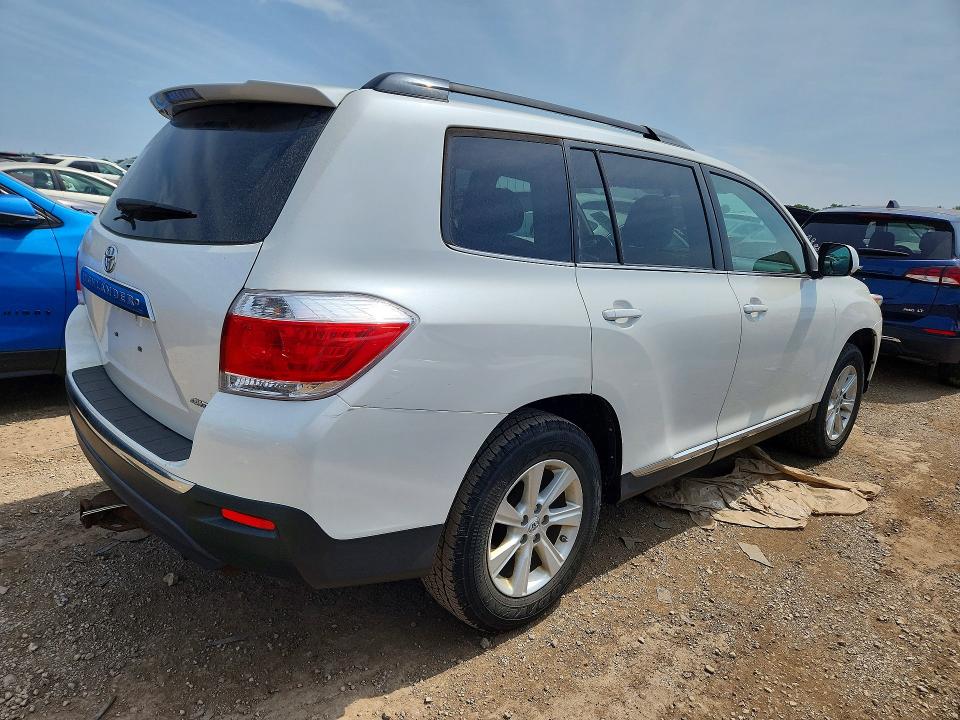2012 Toyota Highlander VIN 5TDZA3EH3CS019230 COPART salvage auction — SIDE, Il - Certificate Of Title (P), sold $6,200 on 2026-07-28 (photo 3)