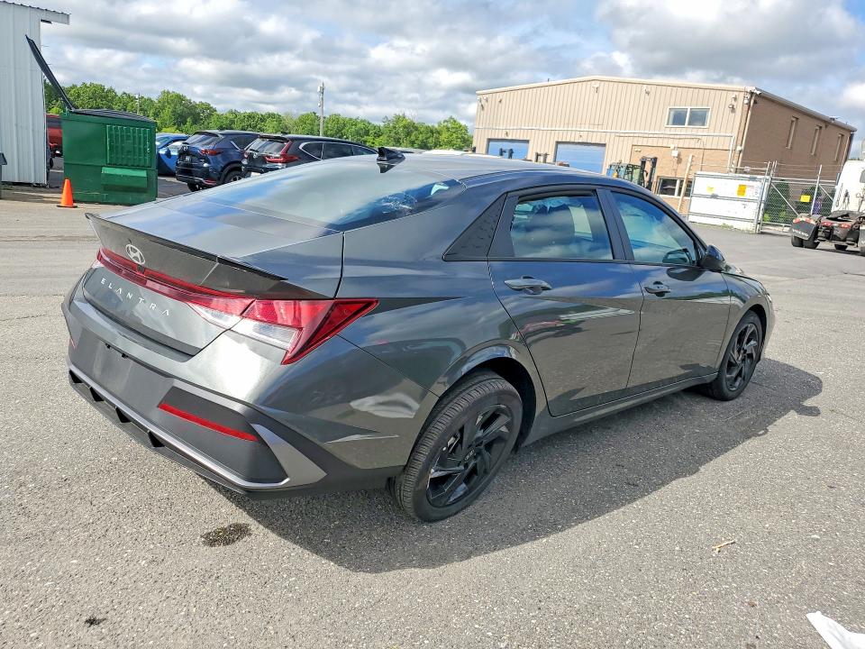 2026 Hyundai Elantra VIN KMHLM4DG4TU210206 COPART salvage auction — SIDE, FL - CERT OF TITLE SLVG REBUILDABLE (P), sold $8,200 on 2026-07-13 (photo 3)
