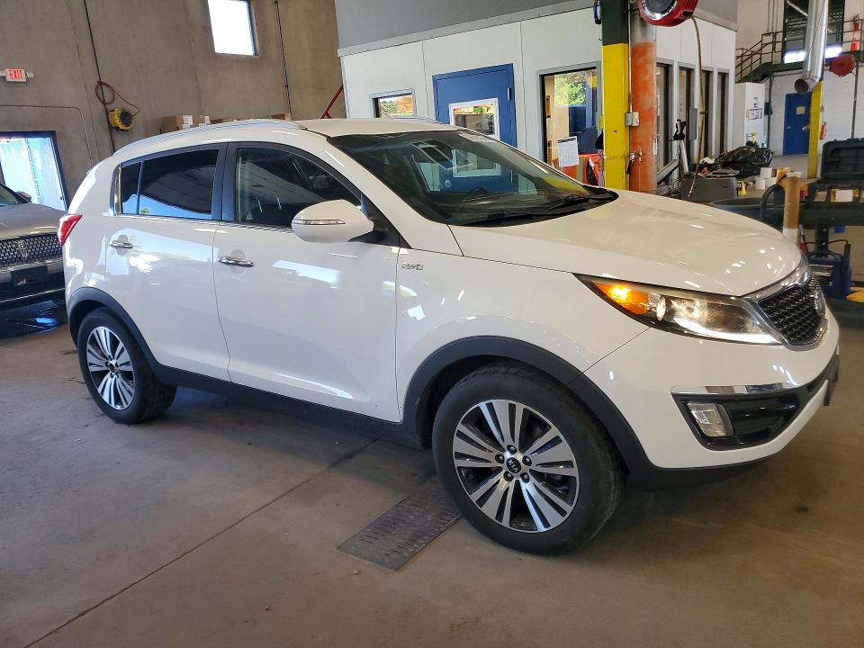 2015 Kia Sportage VIN KNDPCCAC1F7785743 COPART salvage auction — SIDE, Mn - Cert Of Title-Salvage, sold $250 on 2026-07-21 (photo 4)