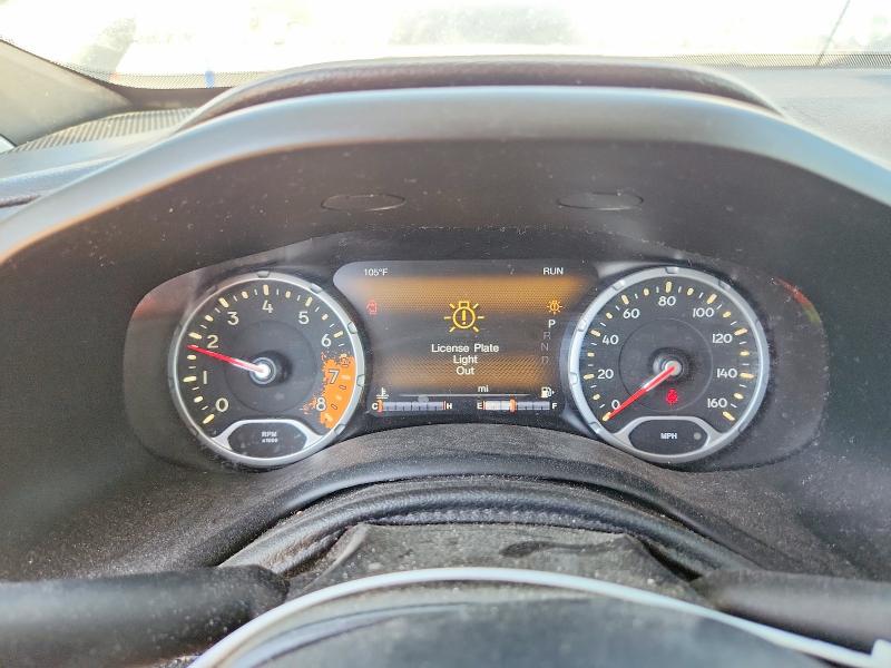 2018 Jeep Renegade VIN ZACCJBBB0JPG82555 COPART salvage auction — MINOR DENT/SCRATCHES, OK - CERTIFICATE OF TITLE, sold $4,000 on 2026-08-05 (photo 9)