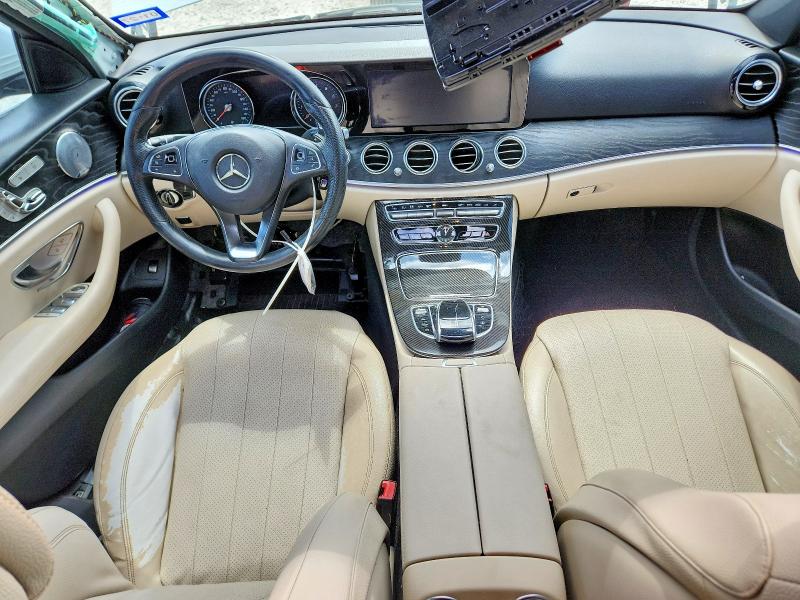 2017 Mercedes-benz E-klasse VIN WDDZF4JB3HA171558 COPART salvage auction — WATER/FLOOD, Tx - Salvage Title-Flood Damage, sold $4,050 on 2026-08-20 (photo 8)