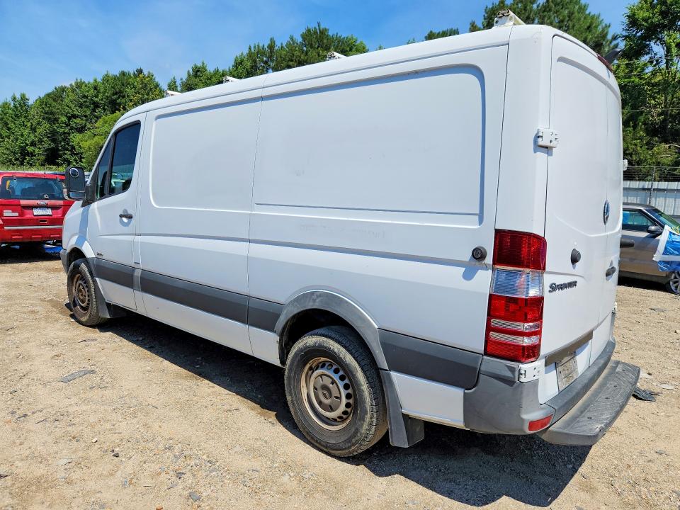 2012 Mercedes-benz Sprinter VIN WD3PE7CC7C5622286 COPART salvage auction — NORMAL WEAR, VA - CERTIFICATE OF TITLE, sold $100 on 2026-07-27 (photo 2)