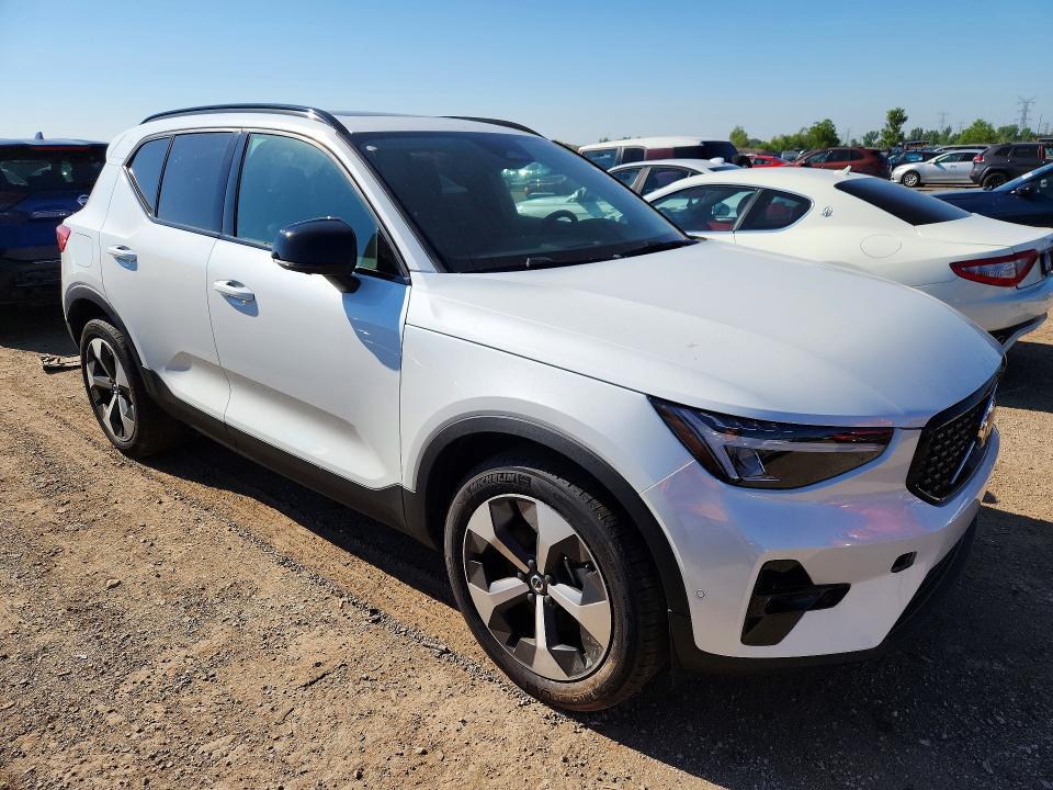 2025 Volvo Xc40 VIN YV4L12UC8S2597736 COPART salvage auction — MECHANICAL, Sc - Cert Of Title-Salvage (P), sold $11,600 on 2026-07-21 (photo 4)