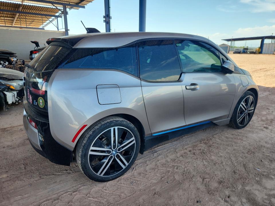 2014 BMW I3 VIN WBY1Z4C56EVX63433 COPART salvage auction — MINOR DENT/SCRATCHES, Az - Certificate Of Title, sold $2,900 on 2026-07-16 (photo 3)