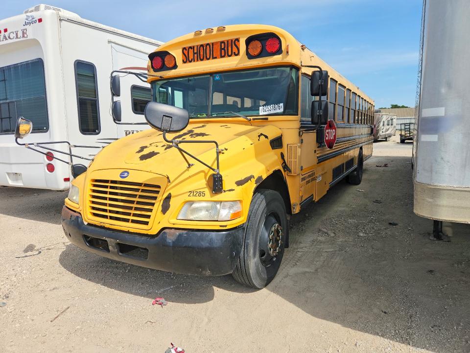2012 Blub VIN 1BAKGCPA9CF287984 COPART salvage auction — REAR END, TX - CERTIFICATE OF TITLE, sold $2,000 on 2026-09-07 (photo 1)