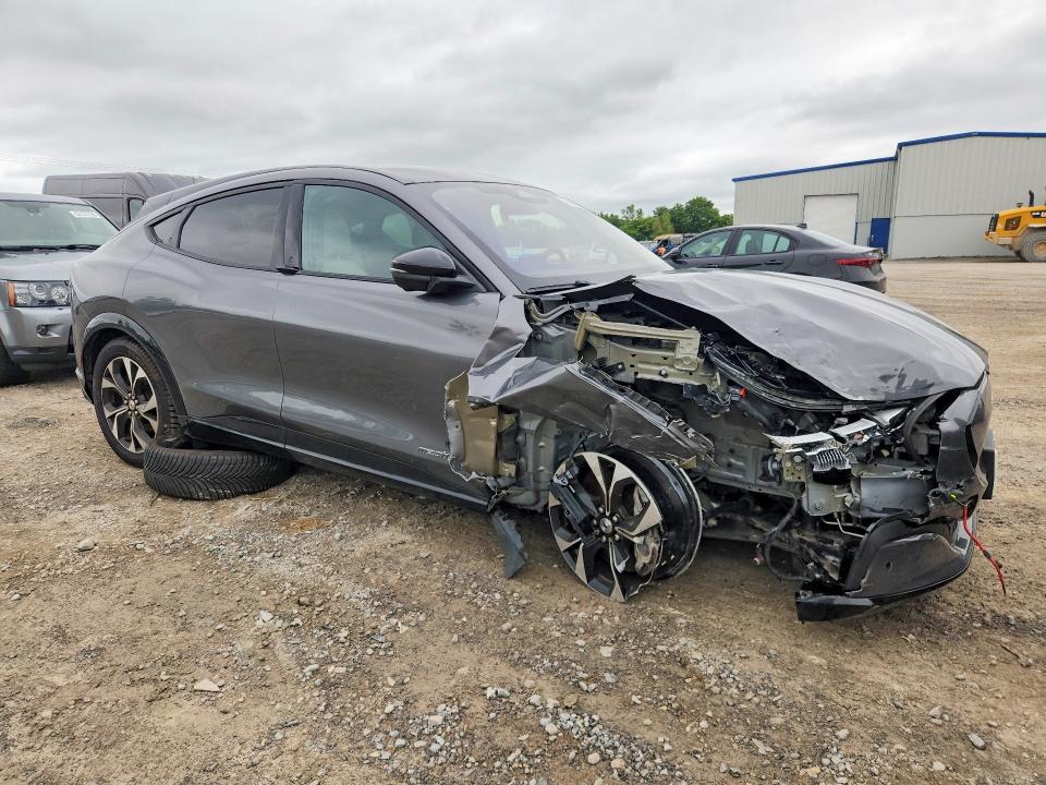 2023 Ford Mustang mach-e VIN 3FMTK3SS5PMA04409 COPART salvage auction — FRONT END, NY - MV-907A SALVAGE CERTIFICATE, sold $8,100 on 2026-08-24 (photo 4)