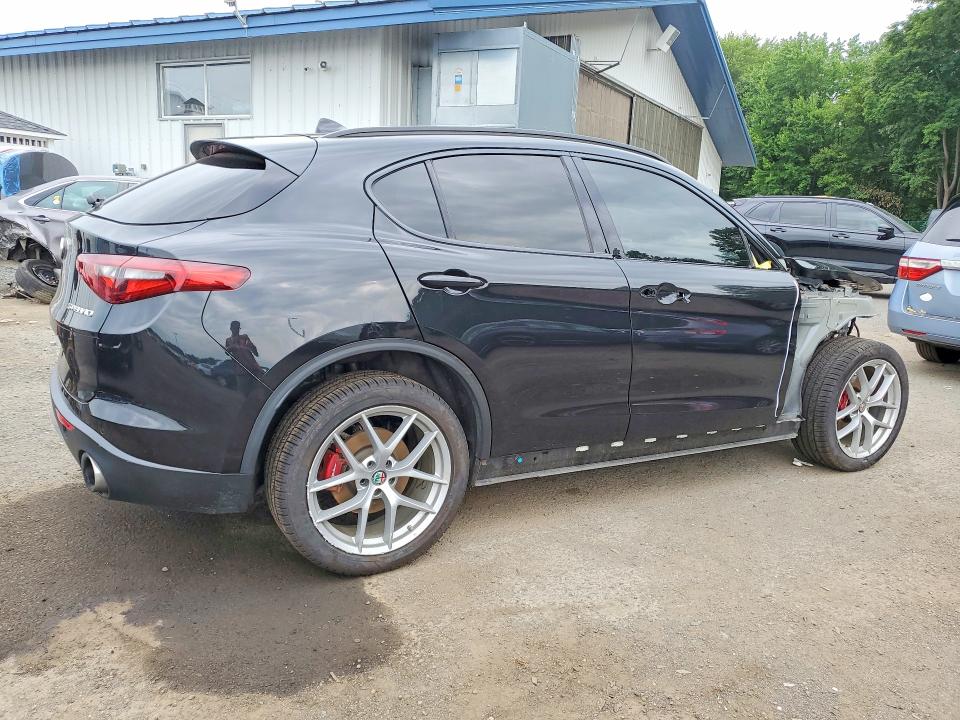 2018 Alfa romeo Stelvio VIN ZASFAKNN9J7C26805 COPART salvage auction — FRONT END, Ct - Cert Of Title-Salvage, sold $950 on 2026-07-23 (photo 3)