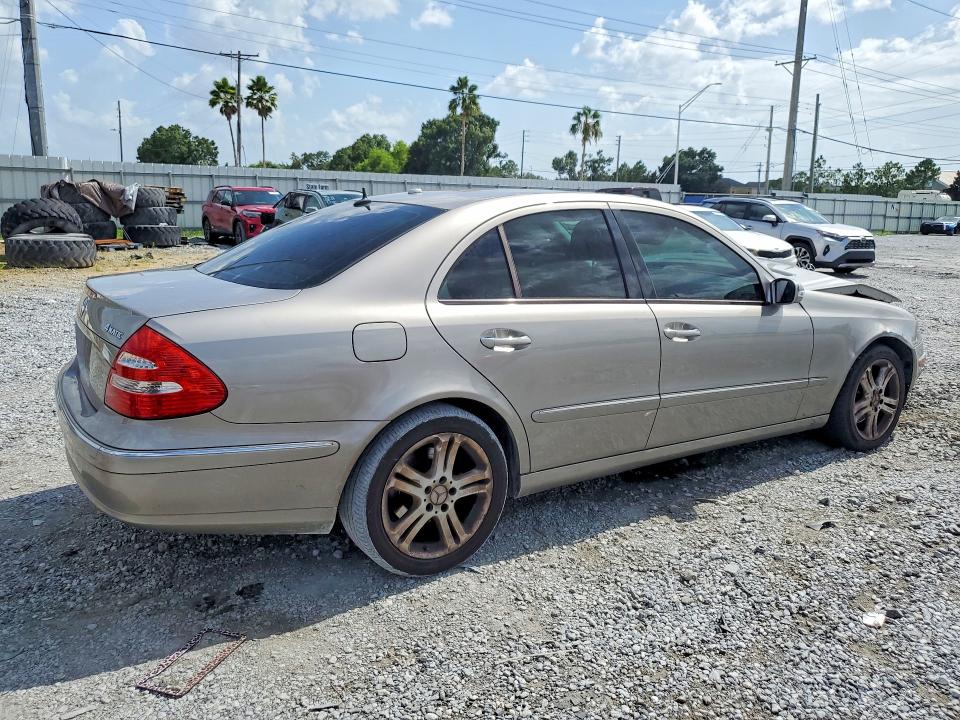 2006 Mercedes-benz E-klasse VIN WDBUF87J26X204052 COPART salvage auction — FRONT END, Fl - Cert Of Title Slvg Rebuildable, sold $425 on 2026-08-07 (photo 3)