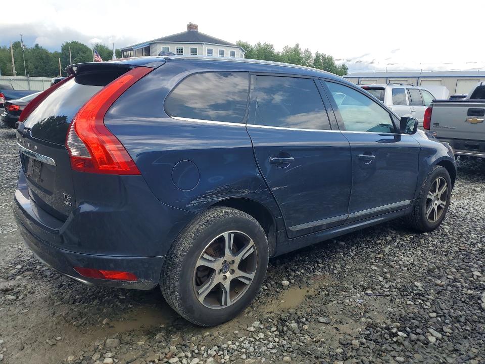 2015 Volvo Xc60 VIN YV4902RB8F2576582 COPART salvage auction — SIDE, Salvage Title, sold $5,700 on 2026-08-13 (photo 3)