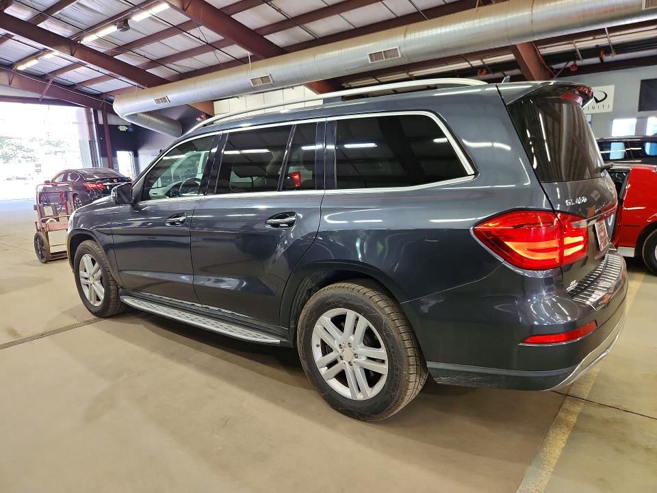 2013 Mercedes-benz Gl-class VIN 4JGDF7CE9DA141287 COPART salvage auction — MINOR DENT/SCRATCHES, NJ - CERTIFICATE OF TITLE (P), sold $6,600 on 2026-07-21 (photo 2)