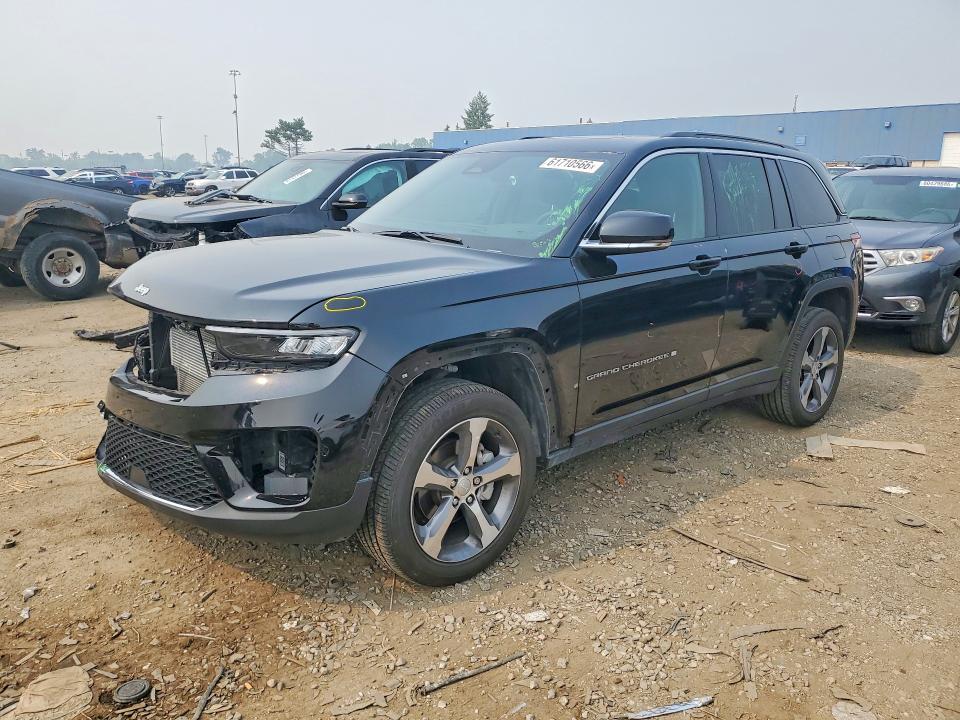 2025 Jeep Grand cherokee VIN 1C4RJHBG8SC333626 — COPART salvage auction photo