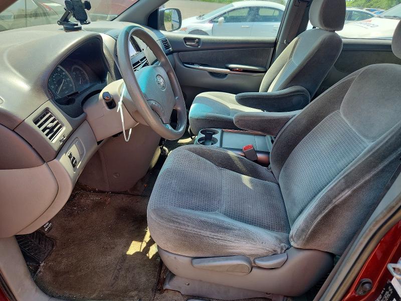 2007 Toyota Sienna VIN 5TDZK29C27S044325 COPART salvage auction — MINOR DENT/SCRATCHES, Qc - Aucune Mention, sold $700 on 2026-07-28 (photo 7)