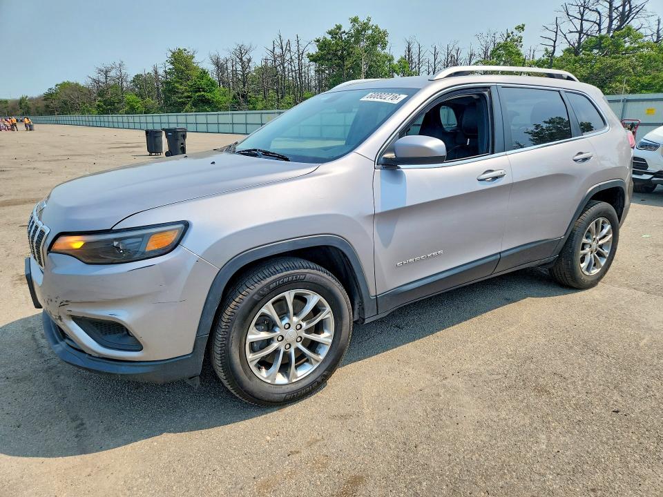 2019 Jeep Cherokee VIN 1C4PJMLB7KD252341 COPART salvage auction — SIDE, Wv - Certificate Of Title, sold $4,550 on 2026-09-09 (photo 1)