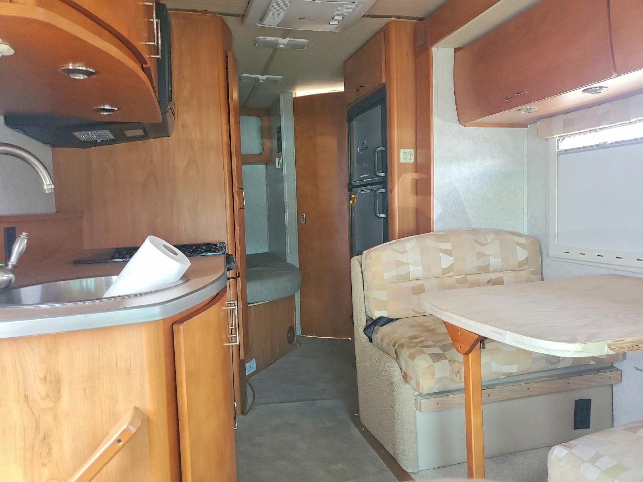 2006 Frht VIN WDPPD944165901449 COPART salvage auction — Rear End, WA - VEHICLE CERT OF OWNERSHIP-TITL, sold $16,300 on 2026-07-07 (photo 6)