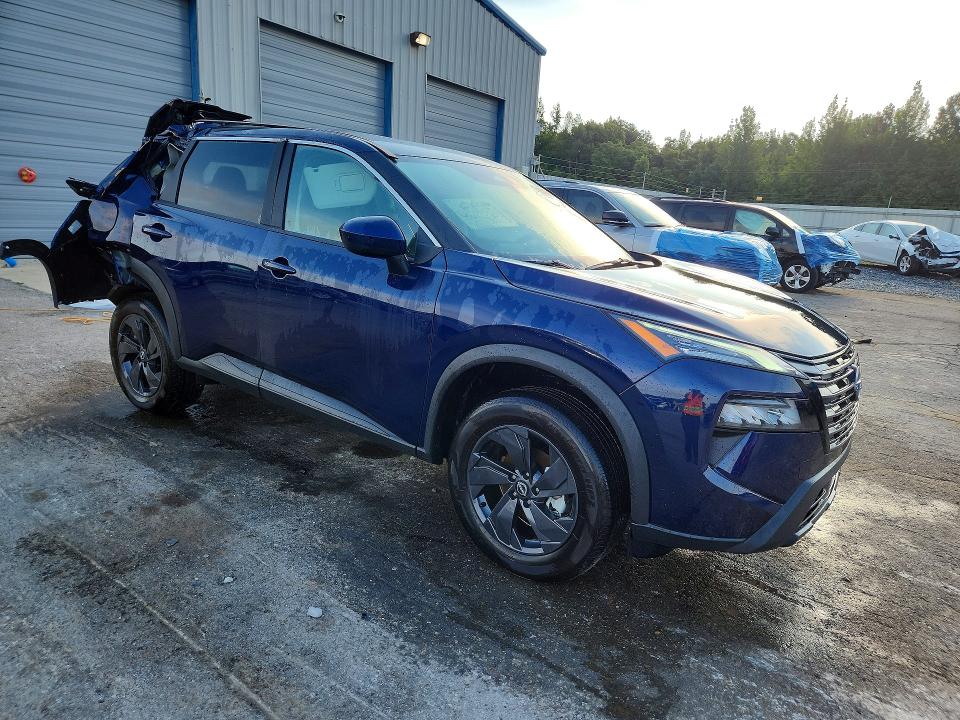 2026 Nissan Rogue VIN 5N1BT3BB5TC748614 COPART salvage auction — REAR END, Tn - Certificate Of Title (P), sold $9,800 on 2026-07-27 (photo 4)