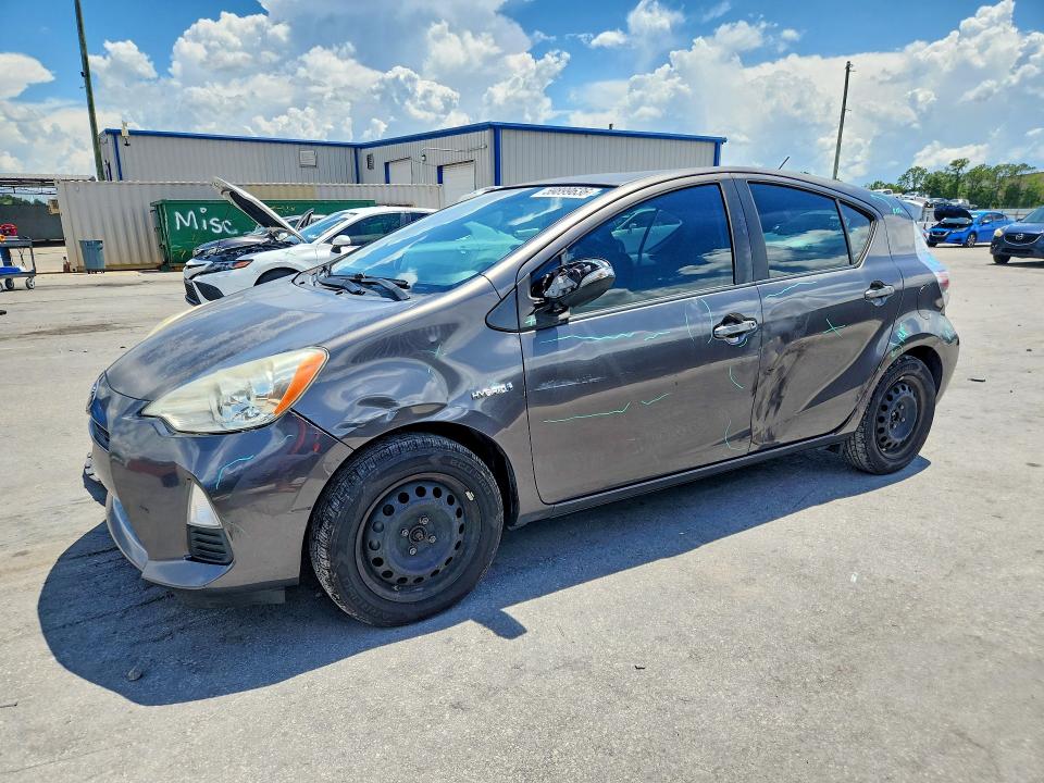 2013 Toyota Prius VIN JTDKDTB30D1535965 COPART salvage auction — FRONT END, Fl - Cert Of Title Slvg Rebuildable, sold $325 on 2026-07-21 (photo 1)