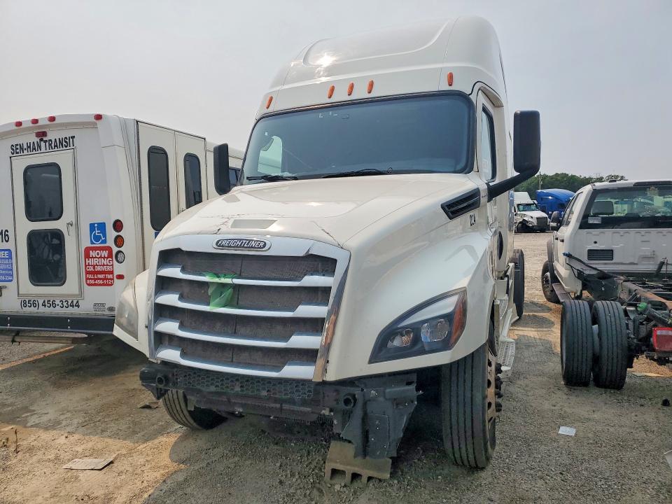 2019 Freightliner All other VIN 3AKJHHDR4KSKY1058 — COPART salvage auction photo