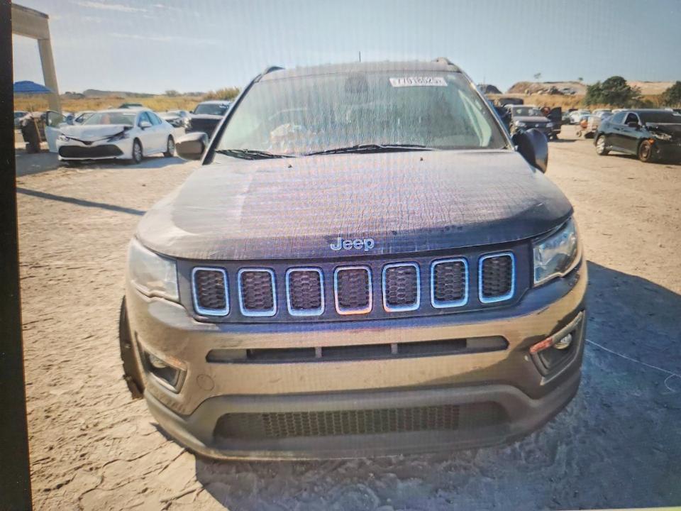 2018 Jeep Compass VIN 3C4NJCBB5JT256996 COPART salvage auction — FRONT END, FL - CERT OF TITLE SLVG REBUILDABLE, sold $2,800 on 2026-07-30 (photo 5)