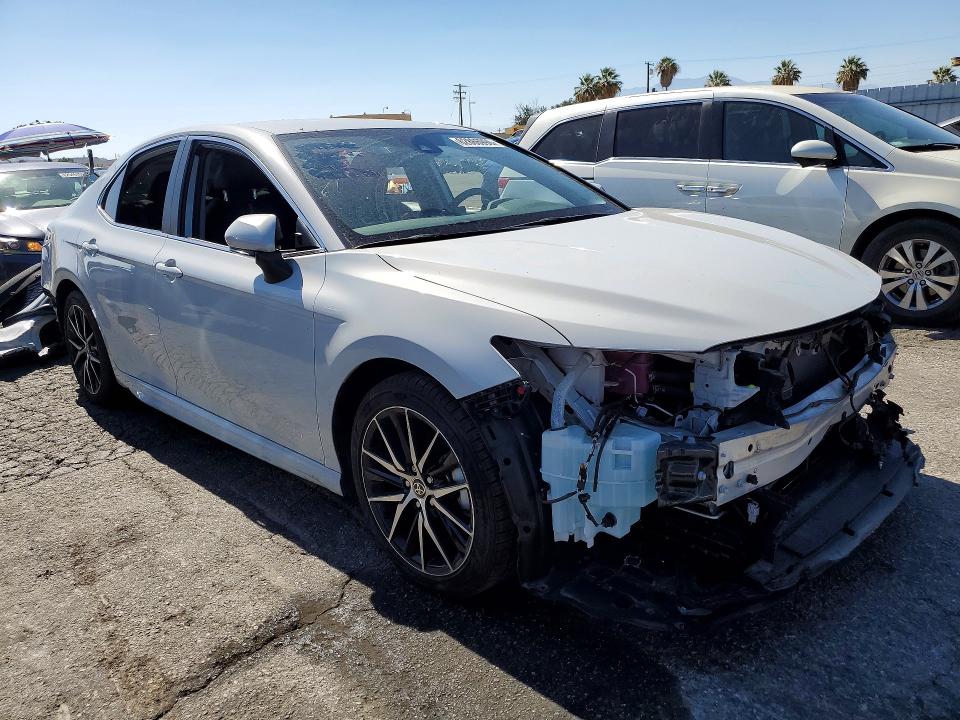 2022 Toyota Camry solara VIN 4T1G31AK1NU045648 COPART salvage auction — REAR END, Ca - Salvage Certificate, sold $8,600 on 2026-08-27 (photo 4)