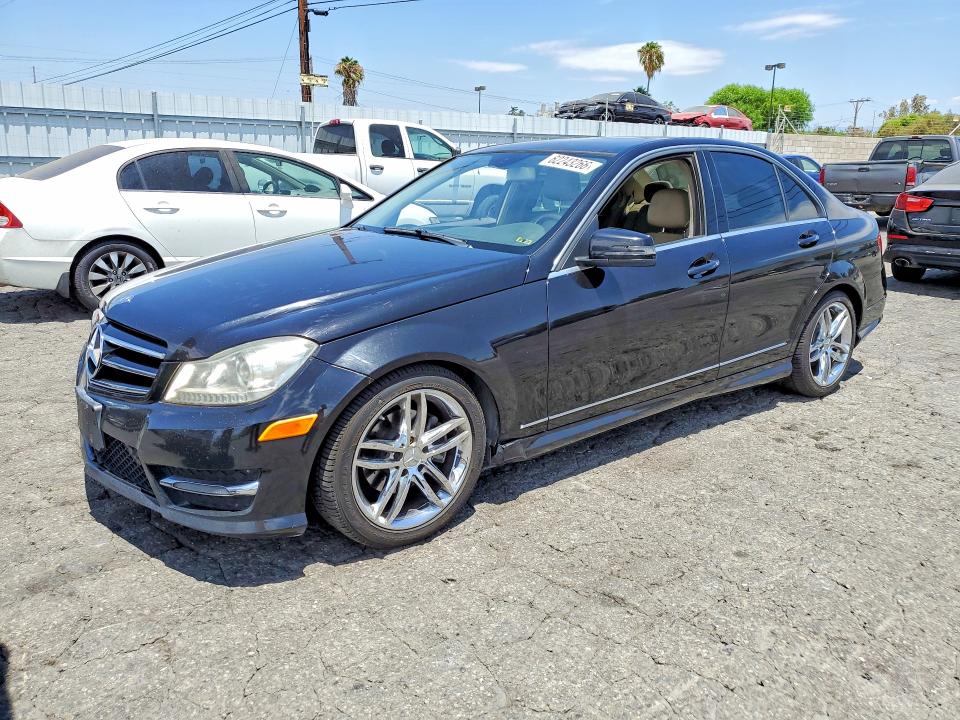 2014 Mercedes-benz C-klasse VIN WDDGF4HB8EA900324 COPART salvage auction — MINOR DENT/SCRATCHES, Ca - Dis/Dlr/Exp Only Clean Title, sold $250 on 2026-07-27 (photo 1)