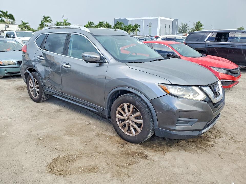 2017 Nissan Rogue VIN KNMAT2MT9HP543488 COPART salvage auction — SIDE, Fl - Cert Of Title Slvg Rebuildable, sold $125 on 2026-07-28 (photo 4)