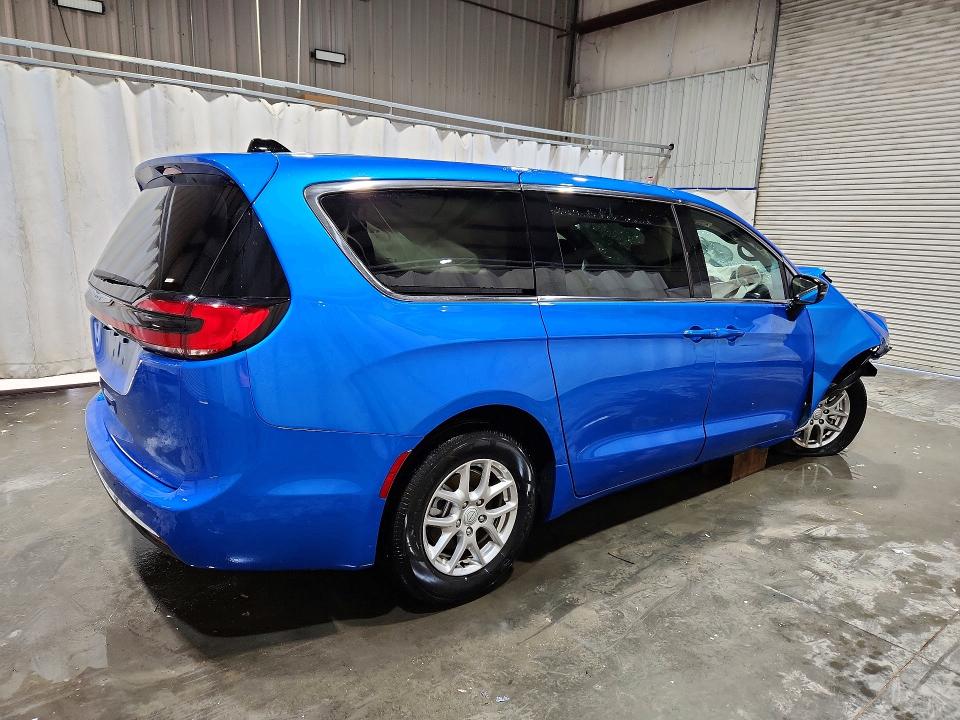 2026 Chrysler Pacifica VIN 2C4RC1BG3TR196508 COPART salvage auction — FRONT END, FL - CERT OF TITLE SLVG REBUILDABLE (P), sold $9,000 on 2026-07-27 (photo 3)